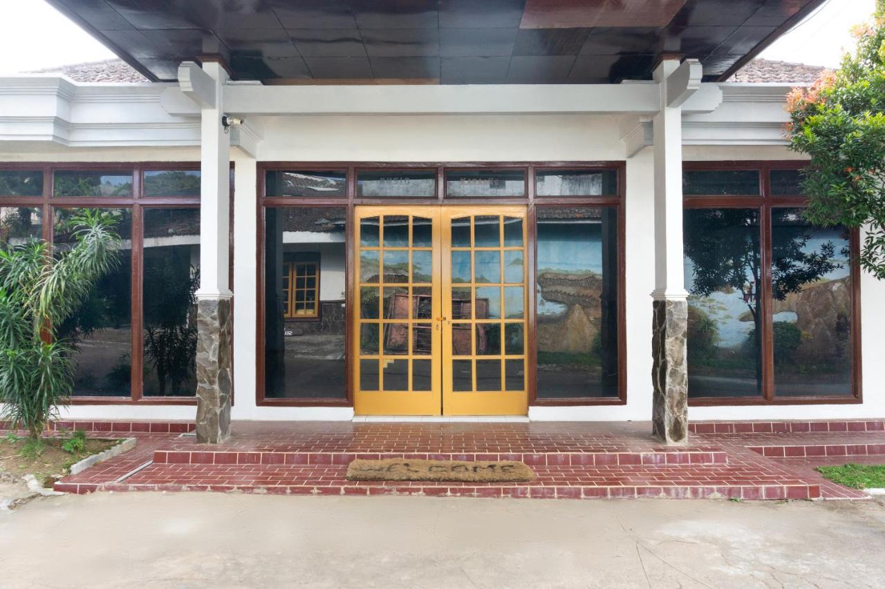 Reddoorz At Pujon Malang Hotel Batu  Exterior foto