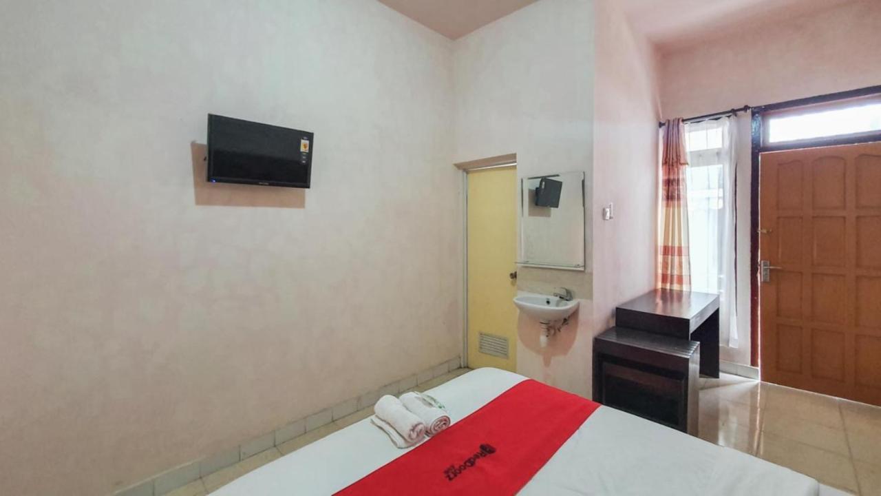 Reddoorz At Pujon Malang Hotel Batu  Exterior foto