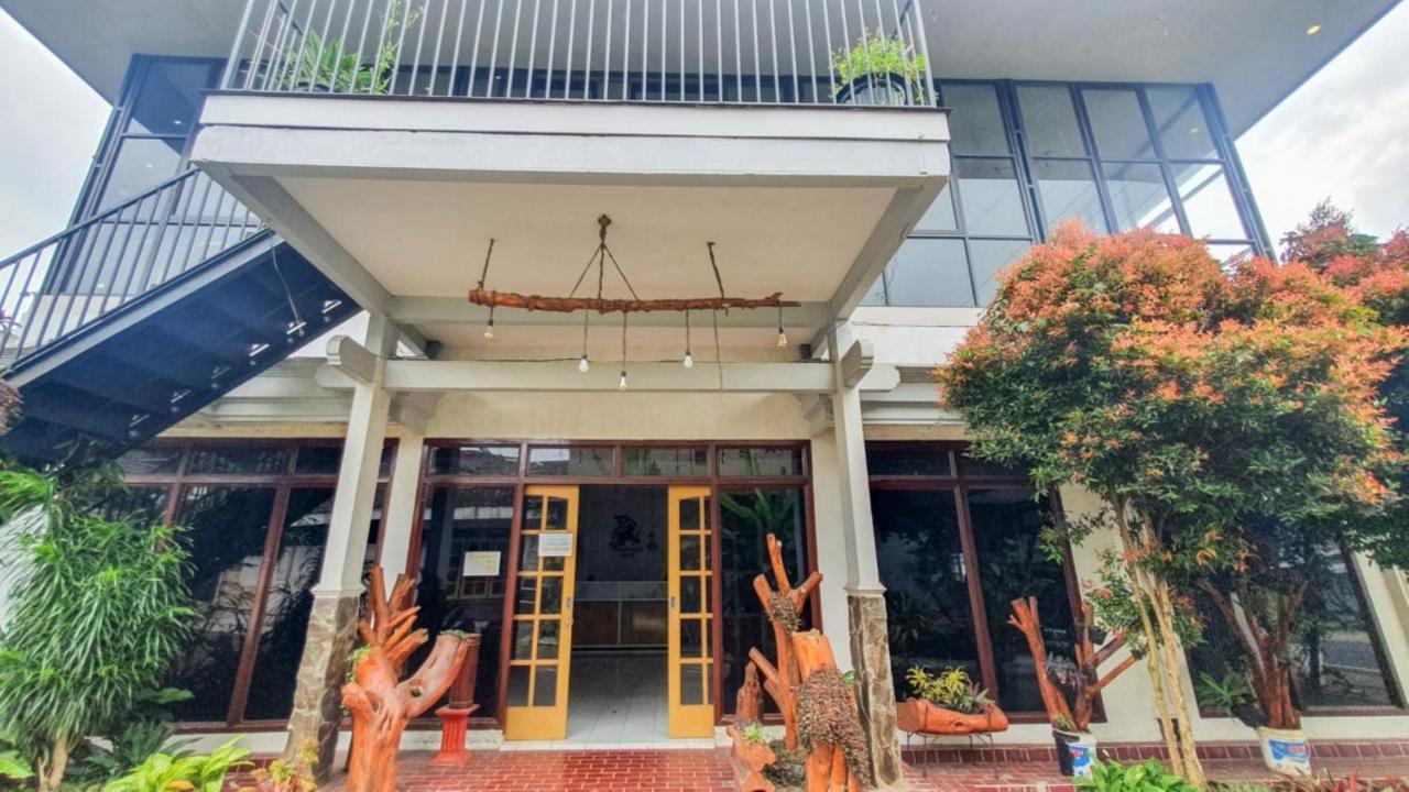 Reddoorz At Pujon Malang Hotel Batu  Exterior foto