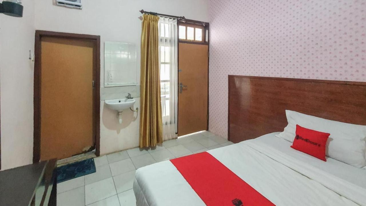 Reddoorz At Pujon Malang Hotel Batu  Exterior foto
